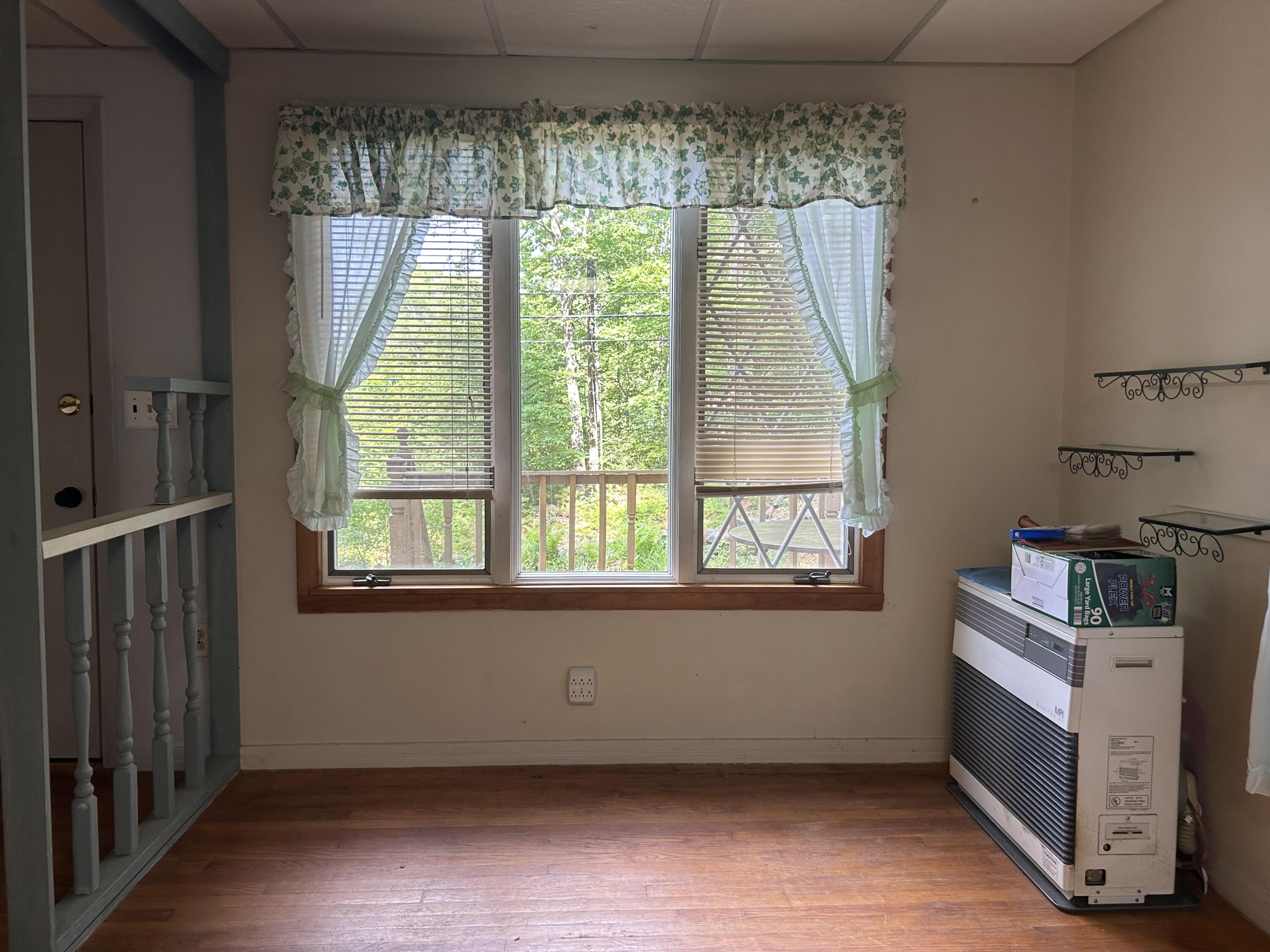 271 Pownal Road Auburn, ME 04210 - Photo 6 of 33 IMG_0541
