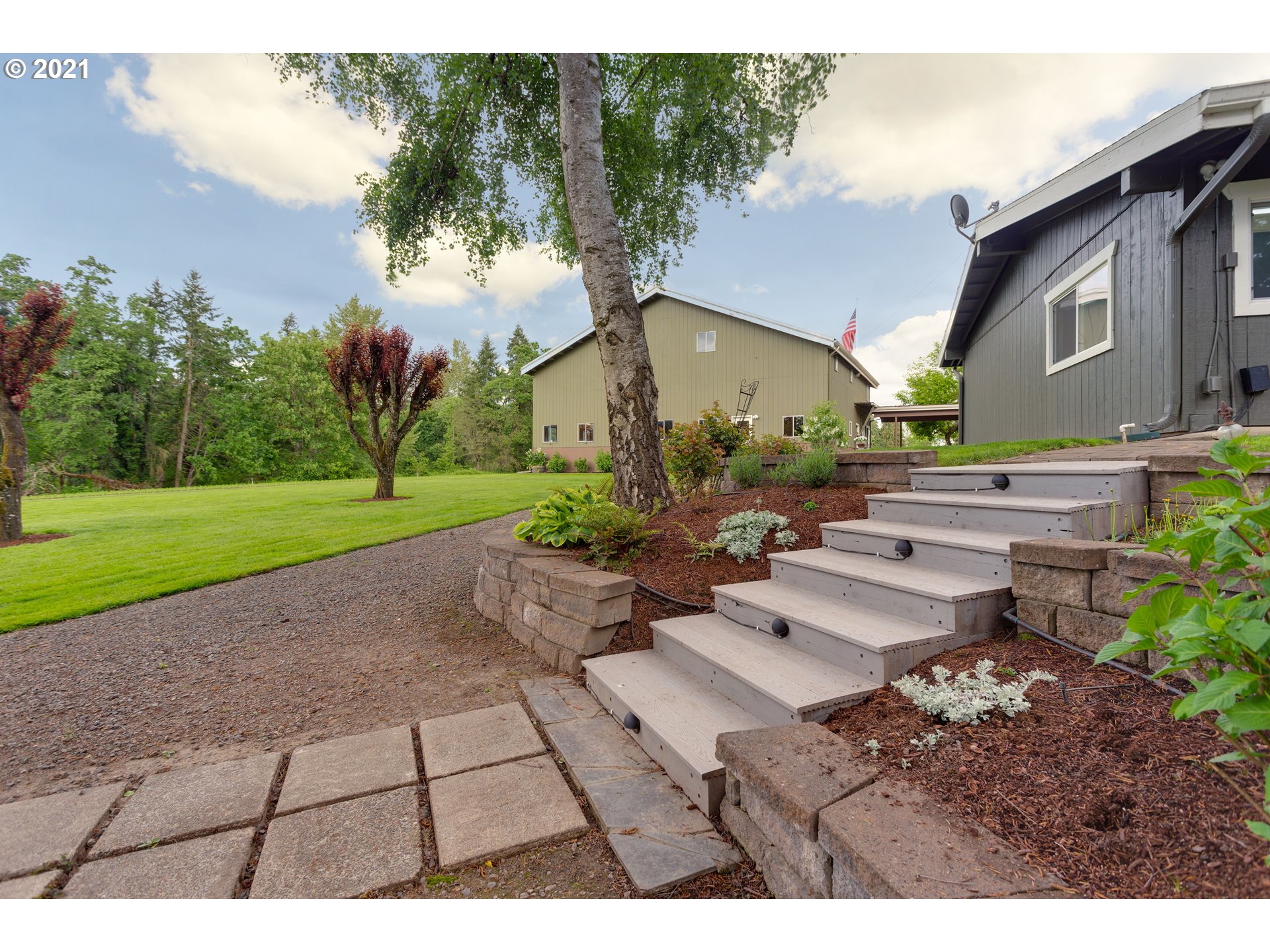 9603 Yergen Road Northeast Aurora, OR 97002 - Photo 29 of 32 Gallery Image 29