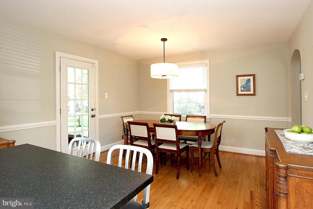 9615 Evergreen Street Silver Spring, MD 20901 - Photo 12 of 30 Dining Room