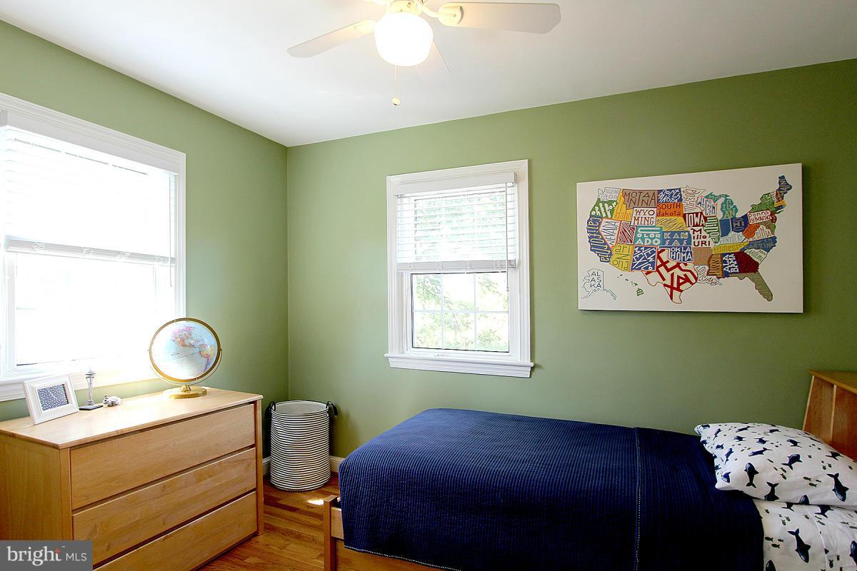 9615 Evergreen Street Silver Spring, MD 20901 - Photo 16 of 30 Bedroom (Master)