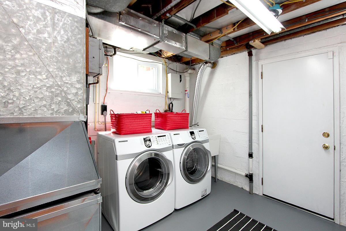 9615 Evergreen Street Silver Spring, MD 20901 - Photo 30 of 30 Laundry Room