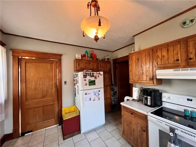 $112,500 | 902 Illinois Street, Neodesha, KS 66757