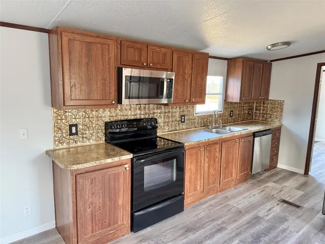 $1,400 | 900 Phillip Lane, Liberty Hill, TX 78642