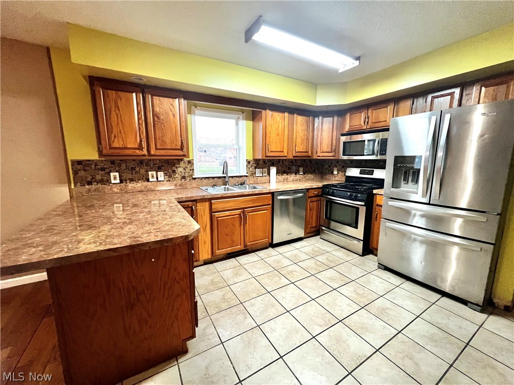 20105 Preston Road Cleveland, OH 44128 - Photo 6 of 24 Gallery Image 6