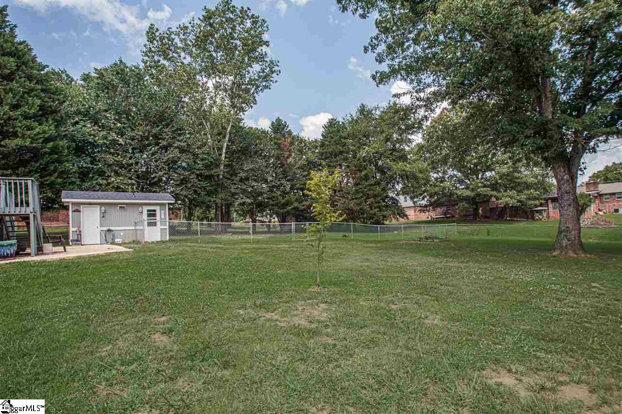 105 Nottingham Way Easley, SC 29640 - Photo 8 of 36