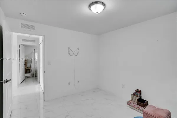 $3,150 | 1712 Northwest 76th Terrace, Unit 1712, Miami, FL 33147