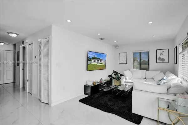 $3,150 | 1712 Northwest 76th Terrace, Unit 1712, Miami, FL 33147