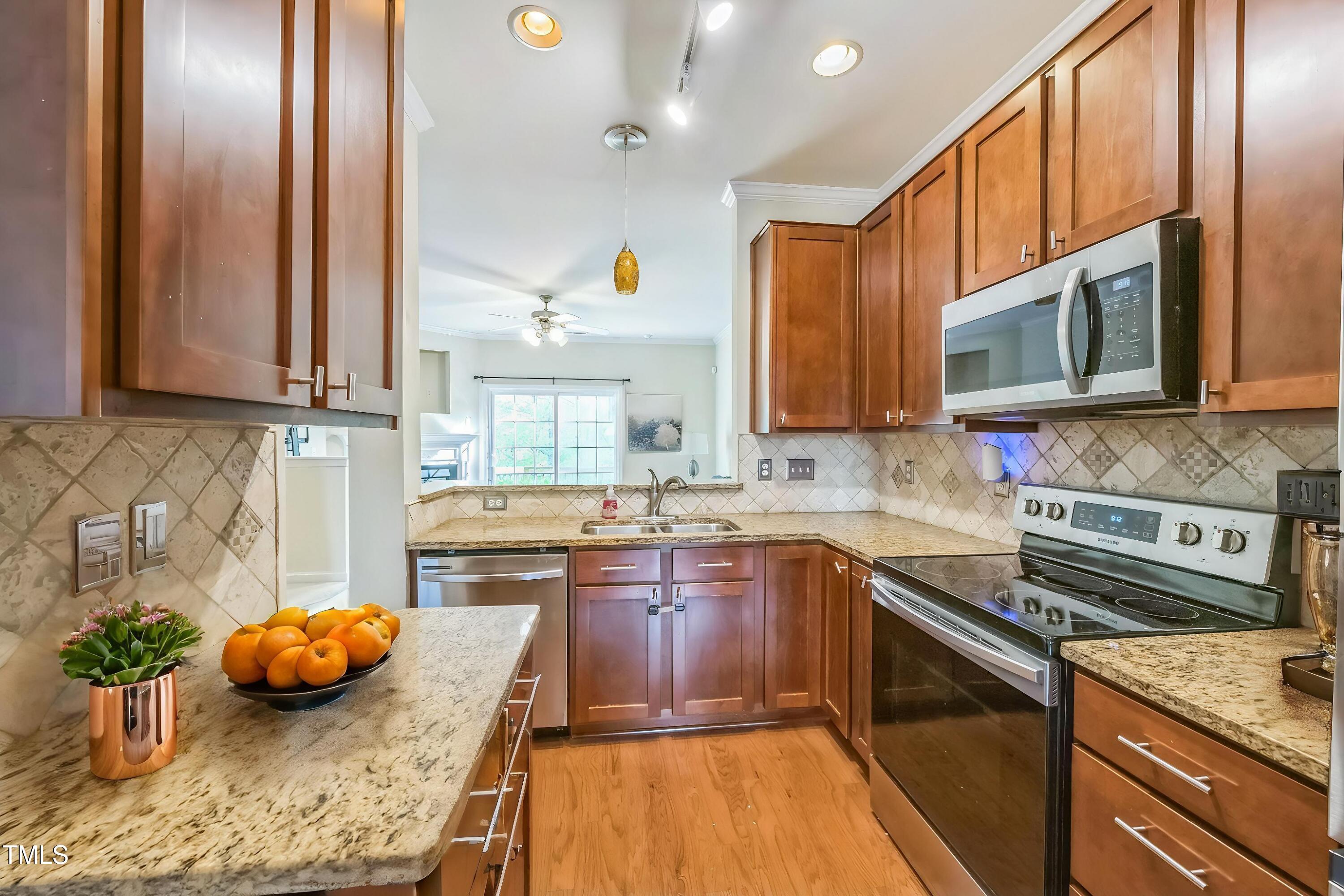 140 Cedar Elm Road Durham, NC 27713 - Photo 14 of 35 20_140_Cedar_Elm_Rd_Durham_NC_27713_USA-