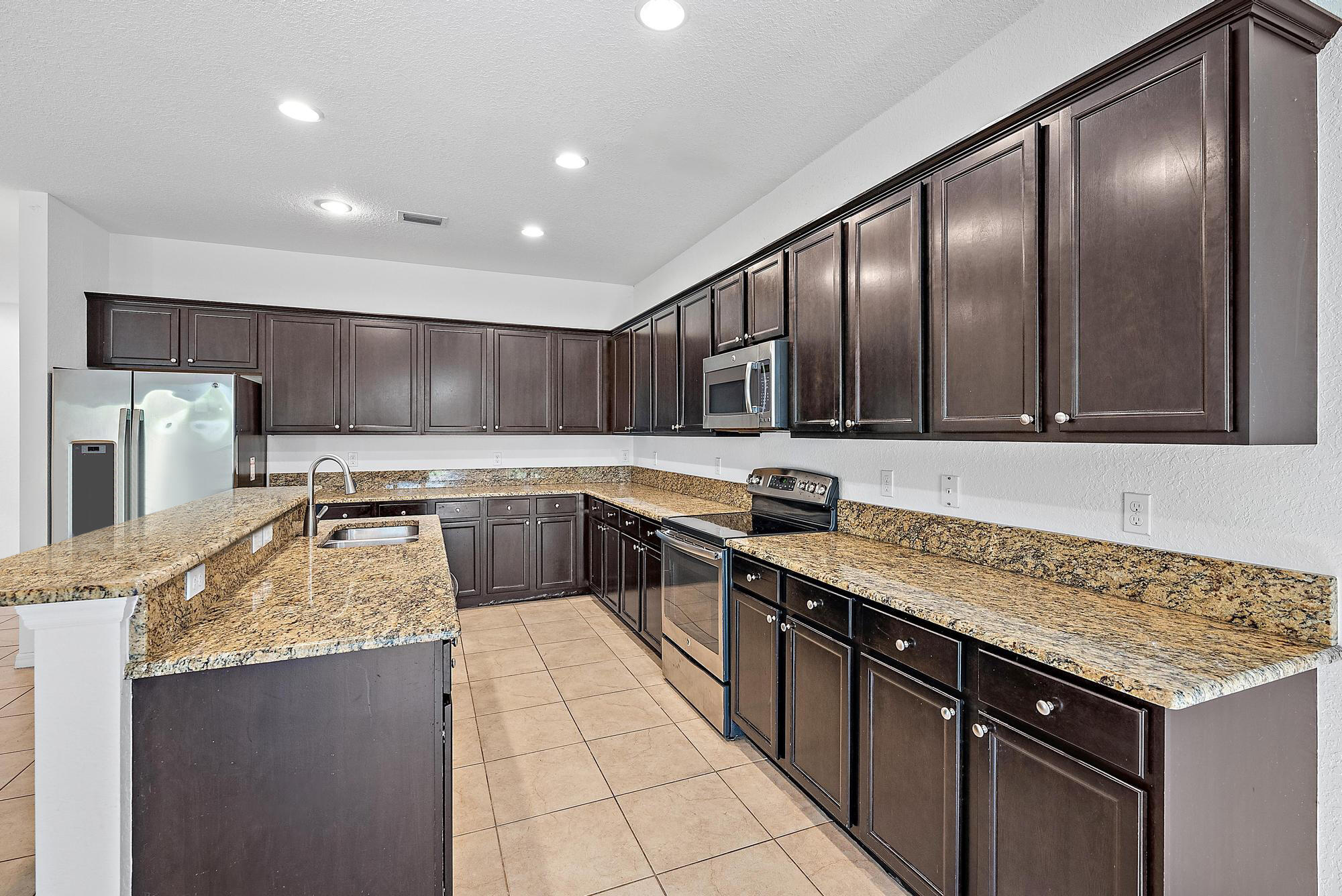 168 Rudder Cay Way Jupiter, FL 33458 - Photo 11 of 42 168-Rudder-Cay-Way-8