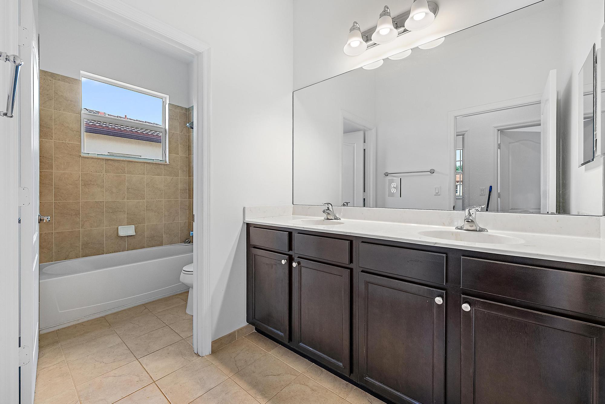 168 Rudder Cay Way Jupiter, FL 33458 - Photo 17 of 42 168 Rudder Cay Way-21