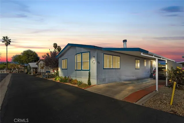 $119,900 | 530 West Devonshire Avenue, Unit 23, Hemet, CA 92543