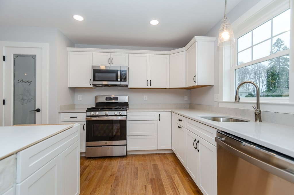 15 Brookfield Road Methuen, MA 01844 - Photo 21 of 42 Gallery Image 21
