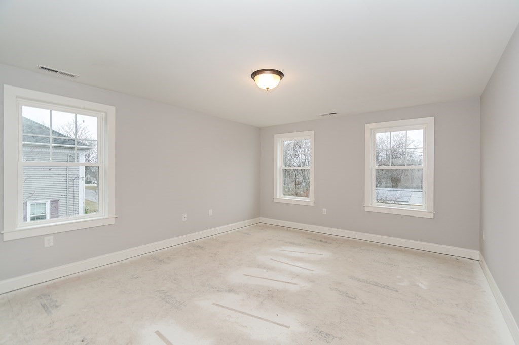 15 Brookfield Road Methuen, MA 01844 - Photo 25 of 42 Gallery Image 25