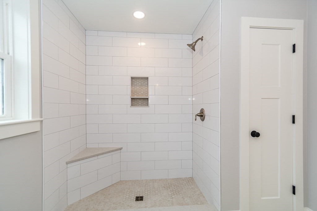 15 Brookfield Road Methuen, MA 01844 - Photo 28 of 42 Gallery Image 28