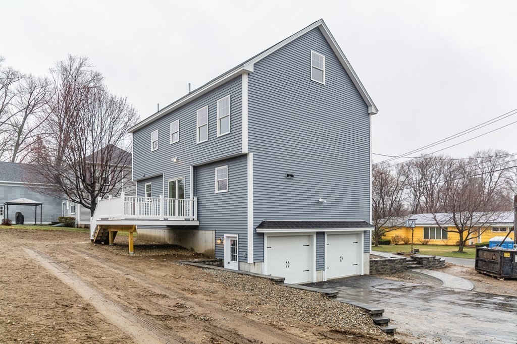 15 Brookfield Road Methuen, MA 01844 - Photo 6 of 42 Gallery Image 6