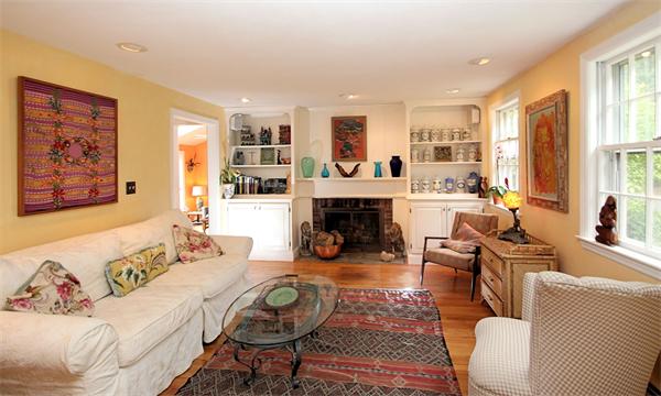 52 Moore Road Wayland, MA 01778 - Photo 3 of 27