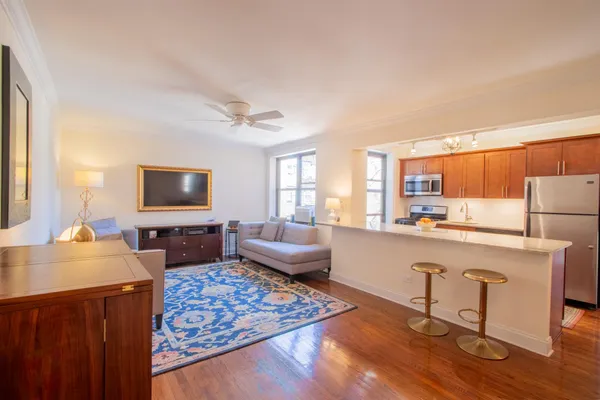 $559,000 | 4523 Broadway, Unit 6G | Hudson Heights