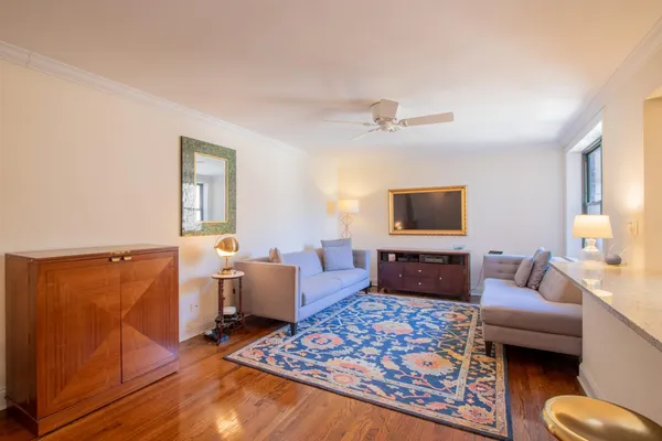 $559,000 | 4523 Broadway, Unit 6G | Hudson Heights