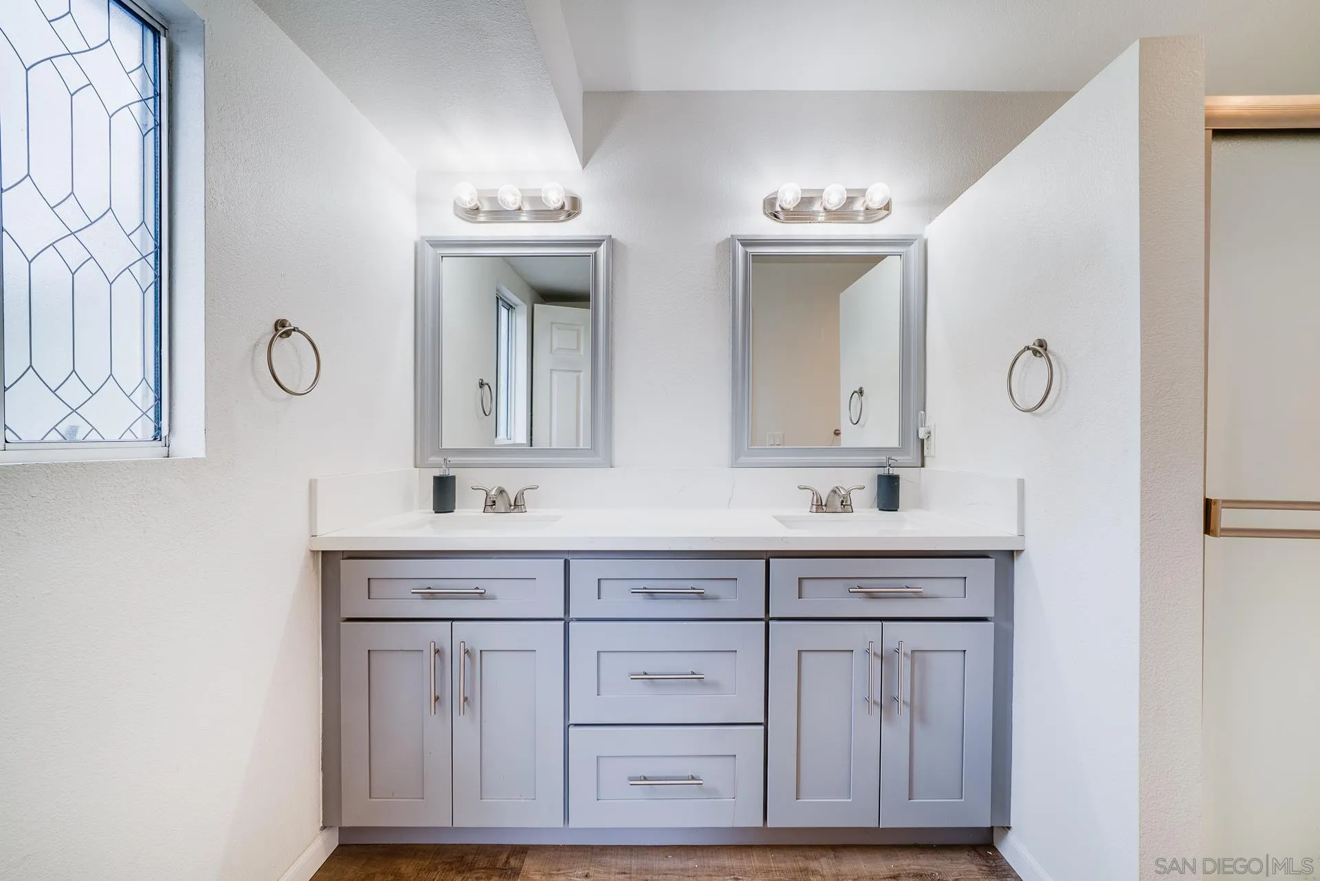 119 Smilax Road Vista, CA 92083 - Photo 16 of 36 Gallery Image 16