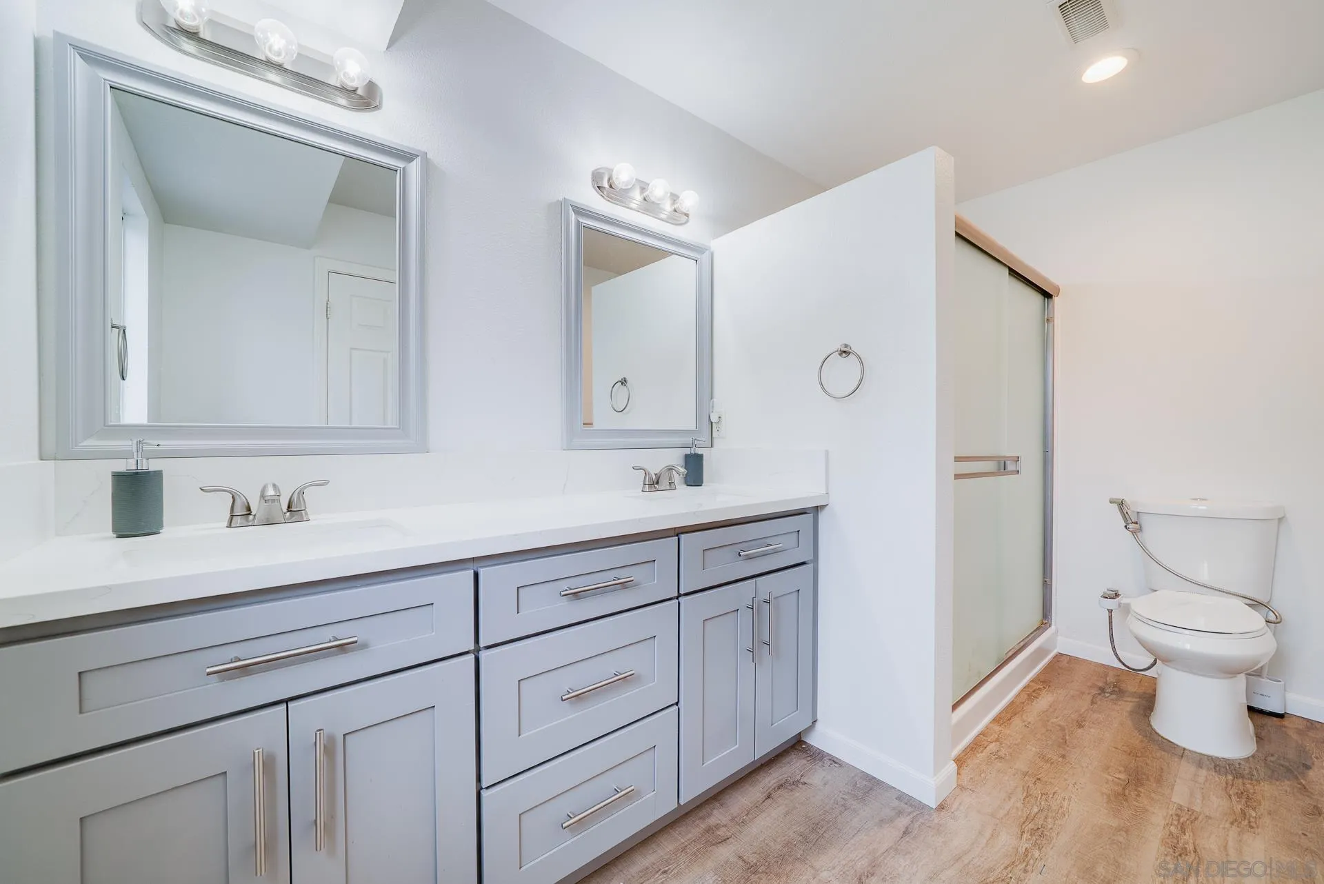 119 Smilax Road Vista, CA 92083 - Photo 17 of 36 Gallery Image 17