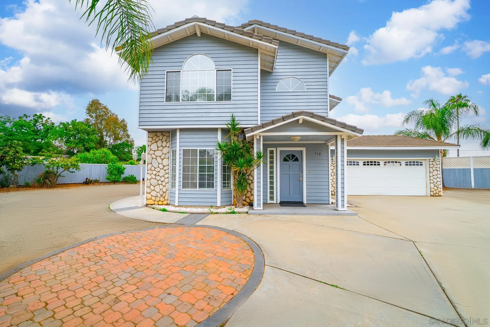 119 Smilax Road Vista, CA 92083 - Photo 30 of 36 Gallery Image 30