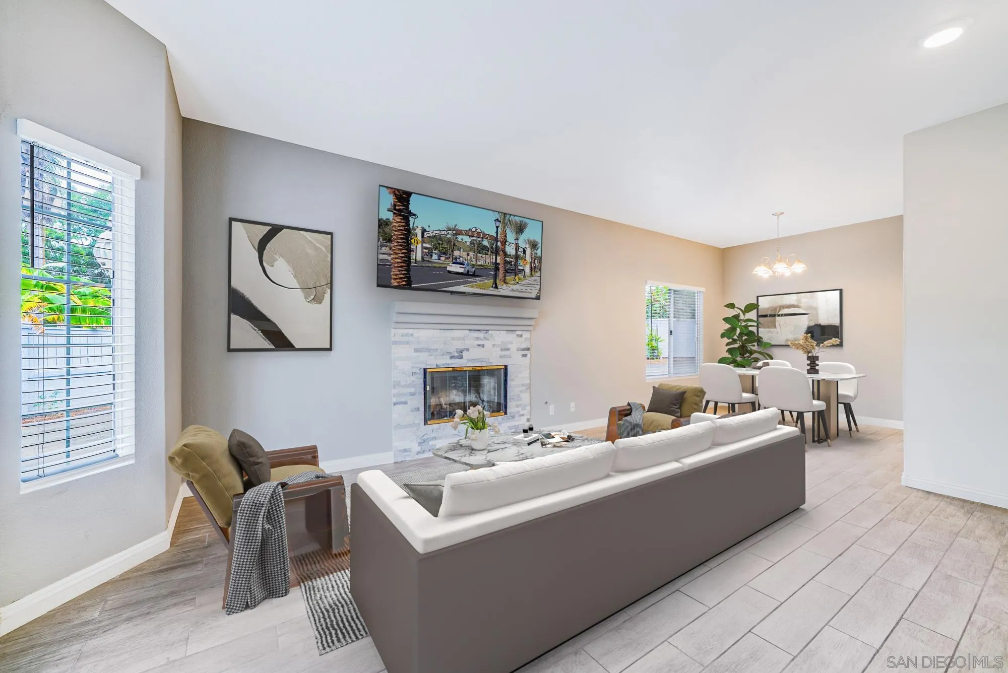 119 Smilax Road Vista, CA 92083 - Photo 5 of 36 Gallery Image 5