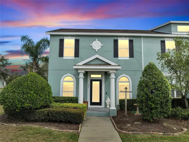 $305,000 | 505 Waterside Pointe Drive, Unit 87, Groveland, FL 34736