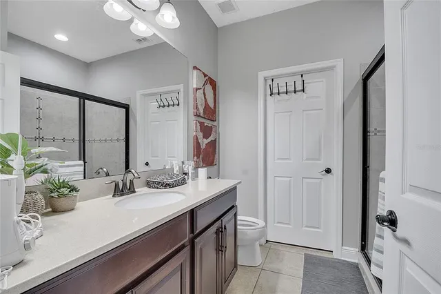 $299,000 | 505 Waterside Pointe Drive, Unit 87, Groveland, FL 34736