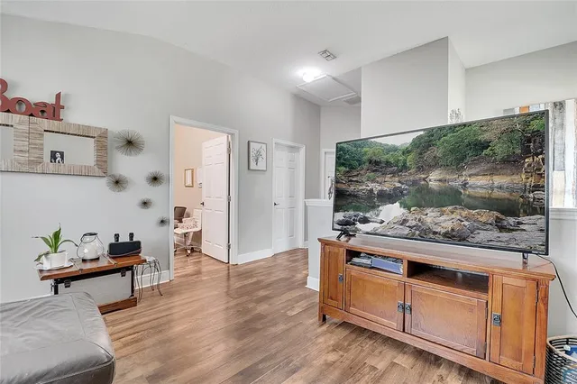 $299,000 | 505 Waterside Pointe Drive, Unit 87, Groveland, FL 34736