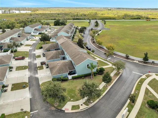 $299,000 | 505 Waterside Pointe Drive, Unit 87, Groveland, FL 34736