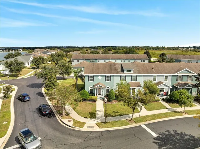 $299,000 | 505 Waterside Pointe Drive, Unit 87, Groveland, FL 34736