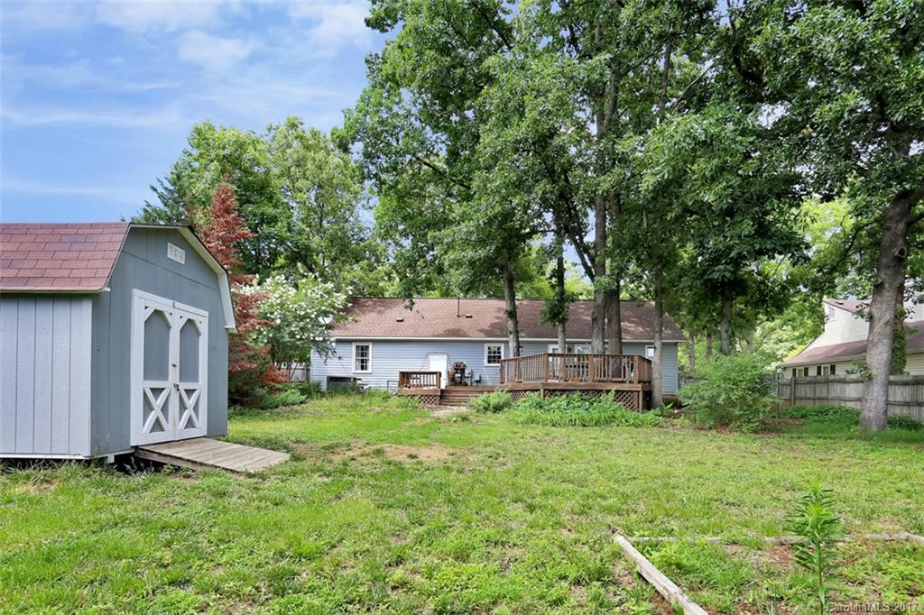 11106 5 Cedars Road Charlotte, NC 28226 - Photo 11 of 12 Gallery Image 11