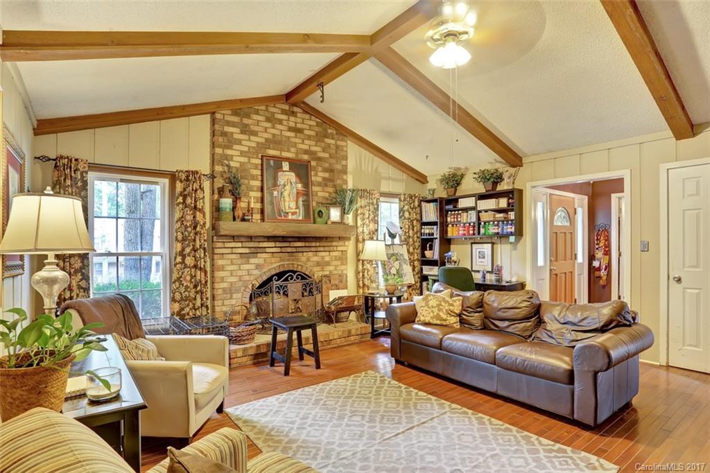 11106 5 Cedars Road Charlotte, NC 28226 - Photo 4 of 12 Gallery Image 4