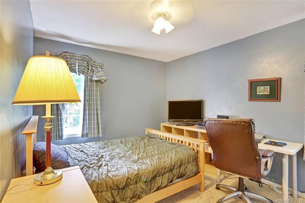 11106 5 Cedars Road Charlotte, NC 28226 - Photo 7 of 12 Gallery Image 7