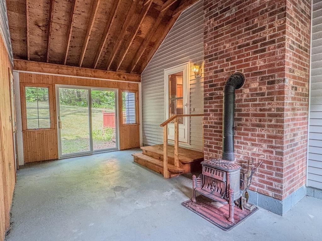 40 Mathews Road Deerfield, MA 01373 - Photo 7 of 42
