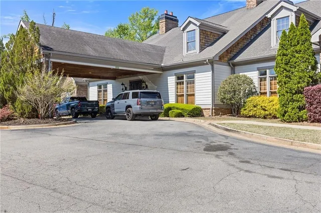 $525,000 | 755 Peninsula Overlook, Hampton, GA 30228