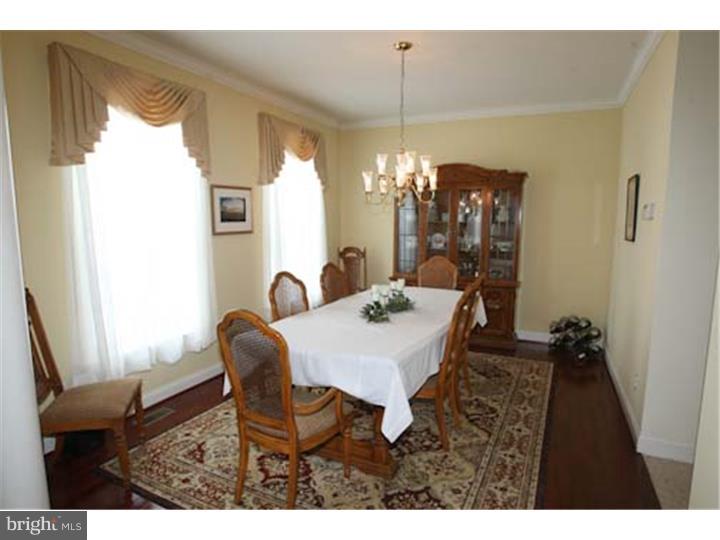 8 Rouse Drive Avondale, PA 19311 - Photo 3 of 24 Dining Room