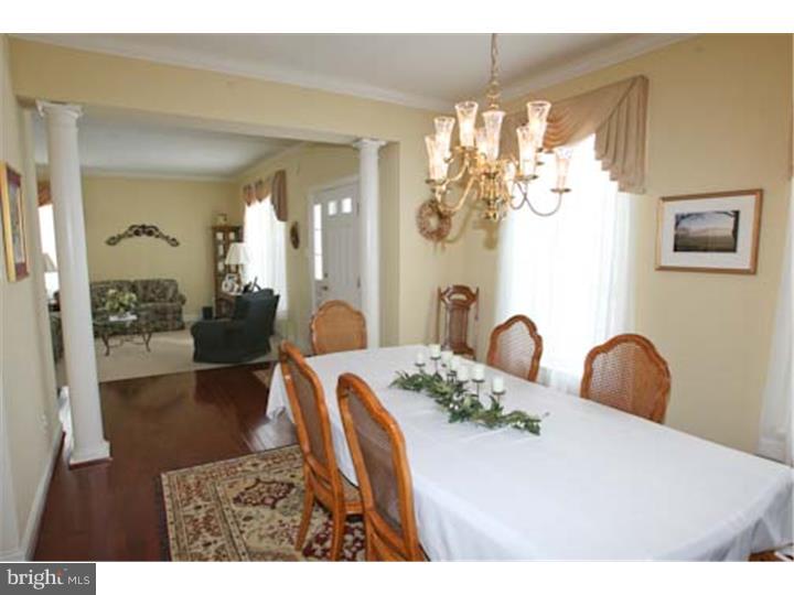 8 Rouse Drive Avondale, PA 19311 - Photo 4 of 24 Dining Room