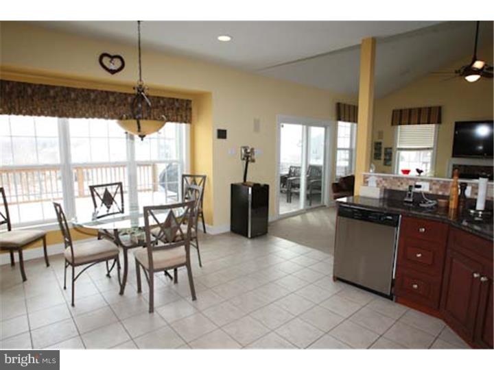 8 Rouse Drive Avondale, PA 19311 - Photo 10 of 24 Kitchen