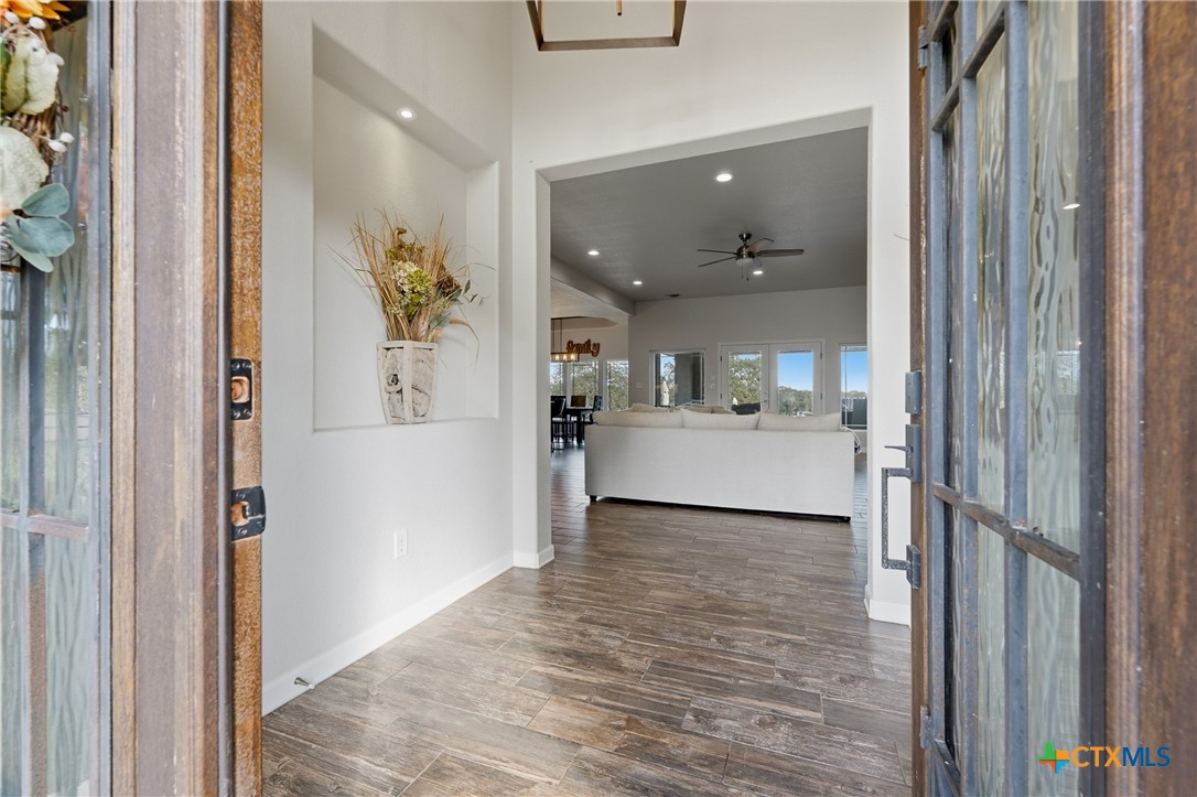 494 Flash Circle Luling, TX 78648 - Photo 11 of 47 Gallery Image 11