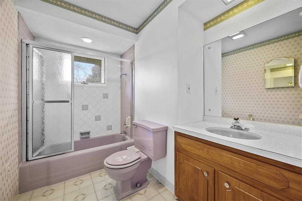 117 Randy Drive Butler, PA 16002 - Photo 9 of 24 a bathroom with a sink a toilet and shower