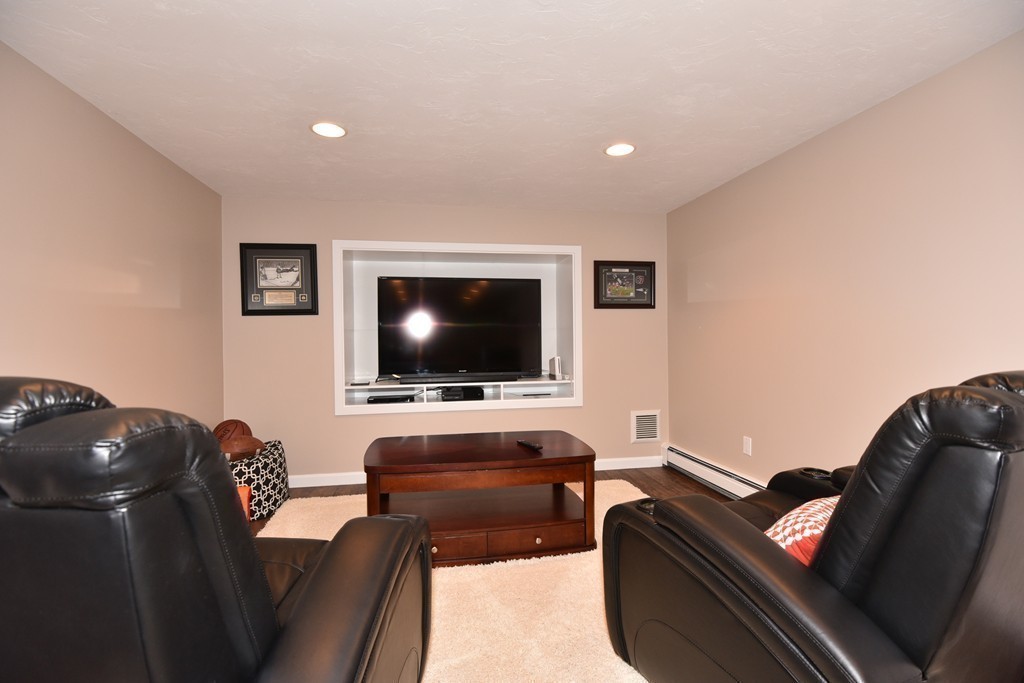 1 Pheasant Hill Road Hopkinton, MA 01748 - Photo 23 of 30