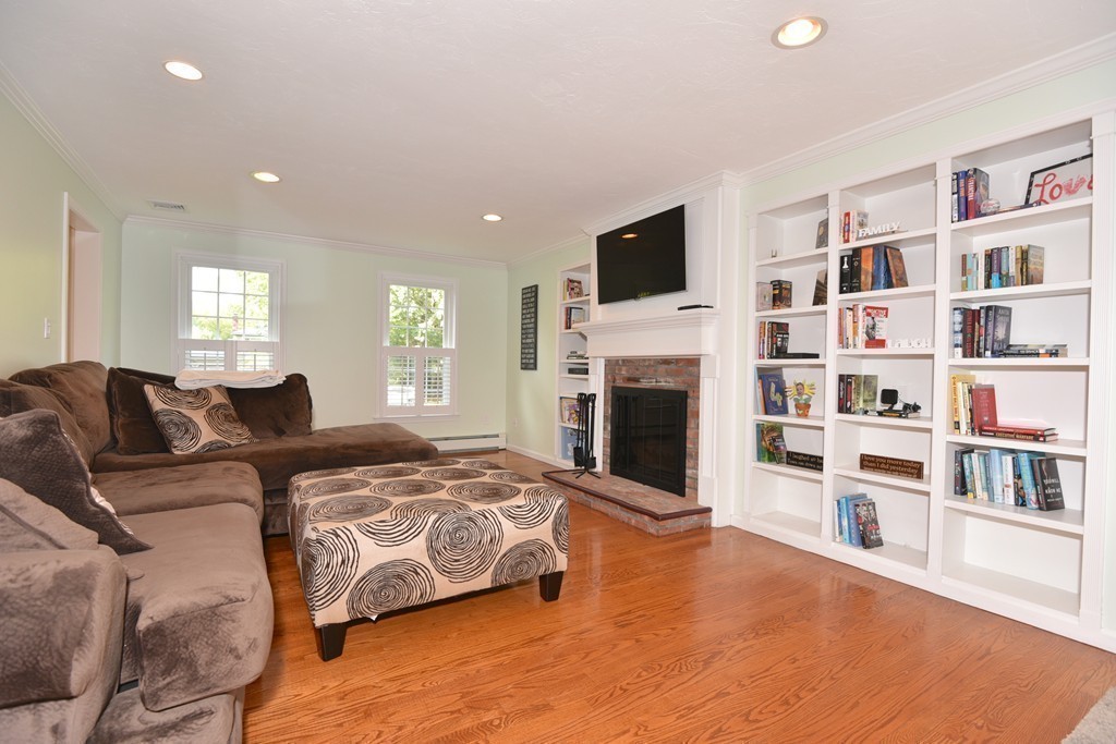 1 Pheasant Hill Road Hopkinton, MA 01748 - Photo 6 of 30