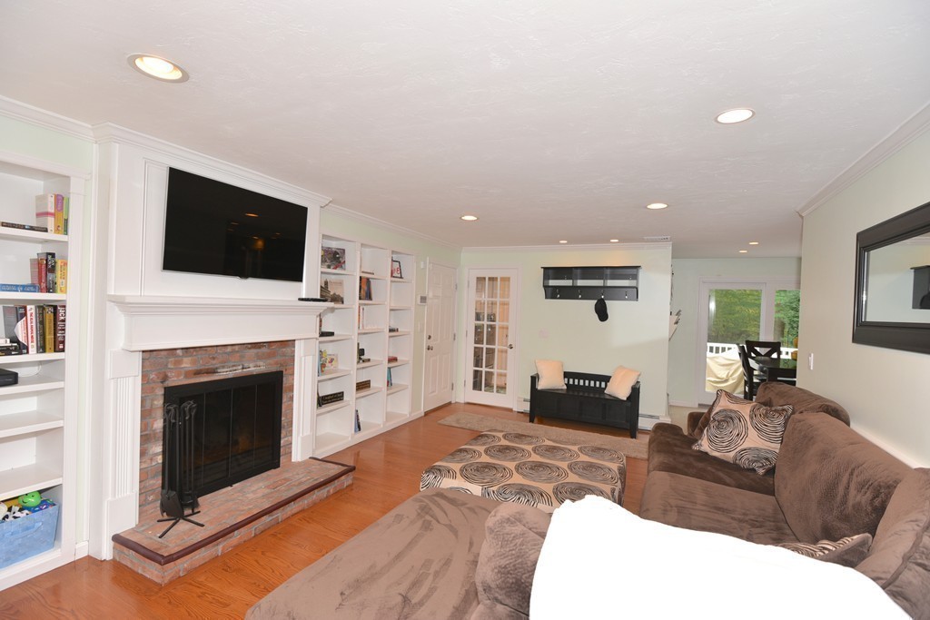 1 Pheasant Hill Road Hopkinton, MA 01748 - Photo 7 of 30