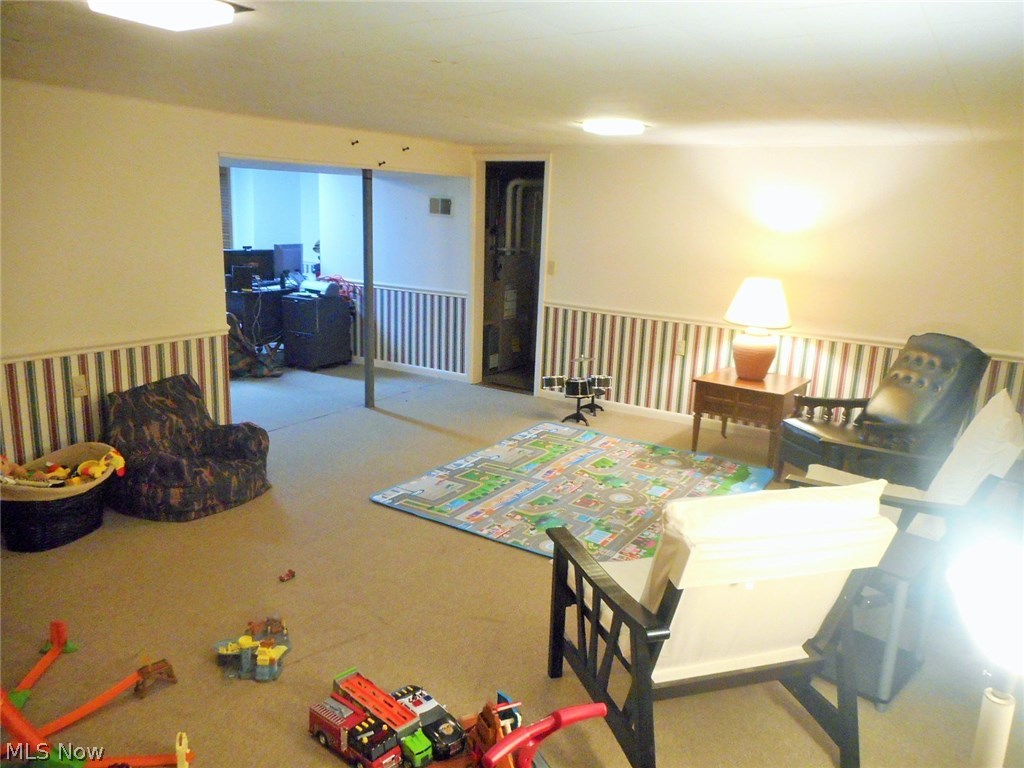 658 Garnette Road Akron, OH 44313 - Photo 20 of 24 Office and recreation room