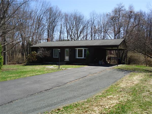14 Greenwich Road Amherst, MA 01002 - Photo 1 of 17 Gallery Image 1