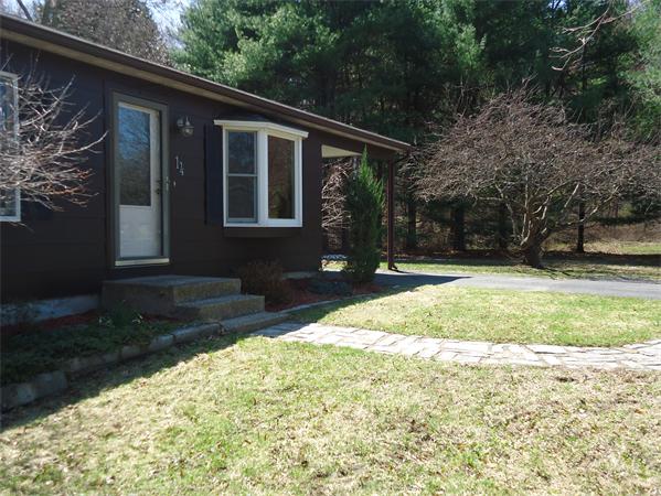 14 Greenwich Road Amherst, MA 01002 - Photo 4 of 17 Gallery Image 4