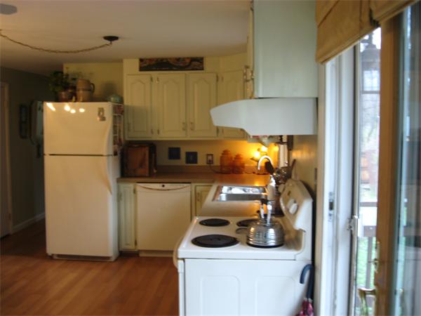14 Greenwich Road Amherst, MA 01002 - Photo 6 of 17 Gallery Image 6