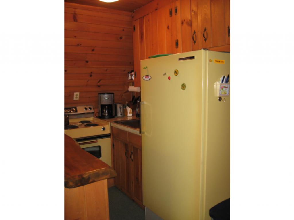 690 Farrar Road Chester, VT 05143 - Photo 7 of 32