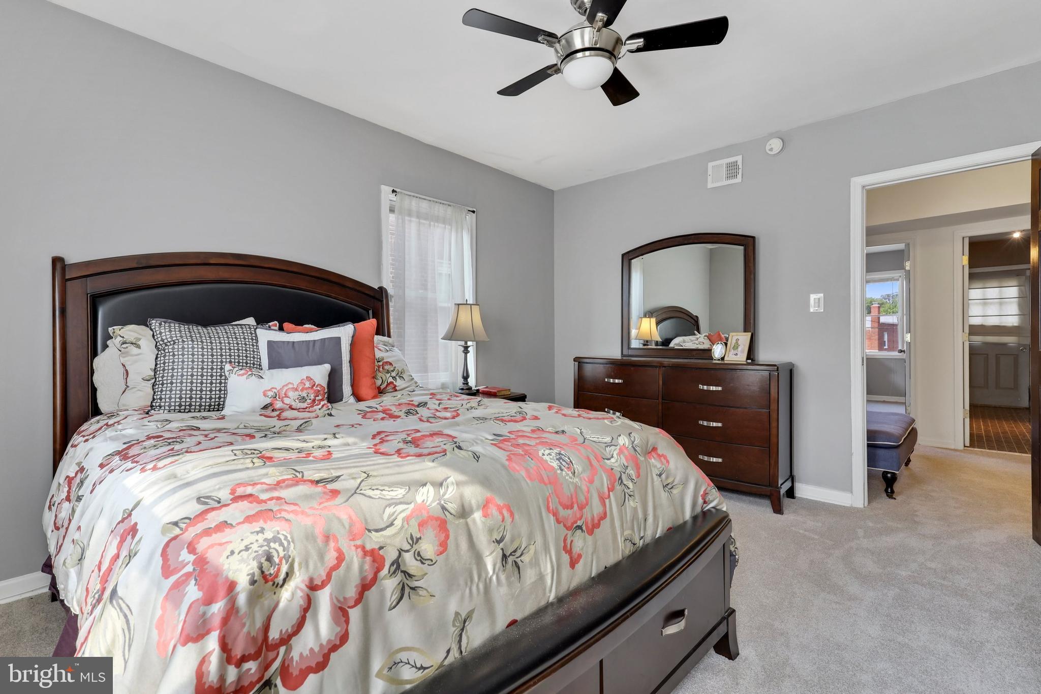 5039 Benning Road Southeast Washington, DC 20019 - Photo 18 of 30